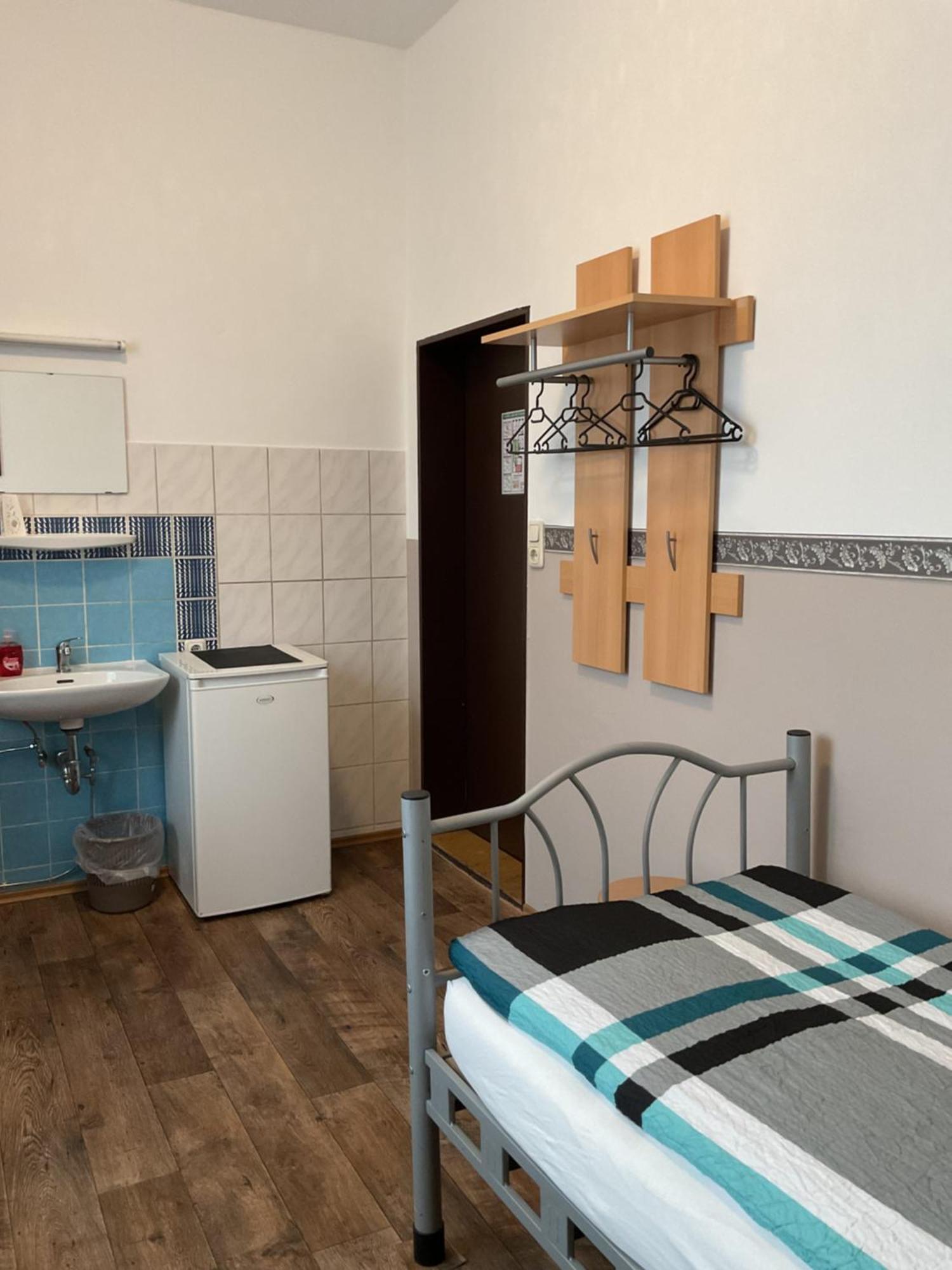 Pension&Hostel Anna - Monteurzimmer München Ngoại thất bức ảnh